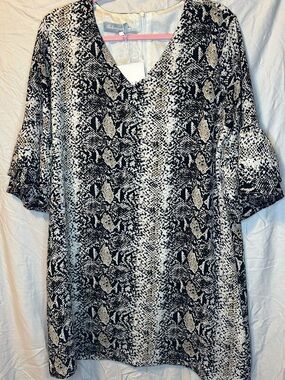 Belongz Black and White Snake Print Mini Dress